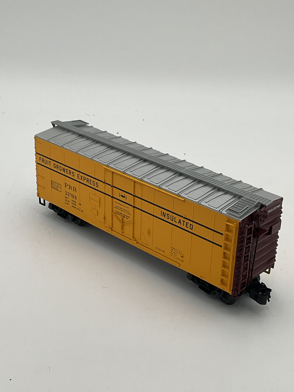 Atlas O 2002307-2 40’ Plug Door Box Car Fruit Growers Express (PRR) #32799 [3 Rail]