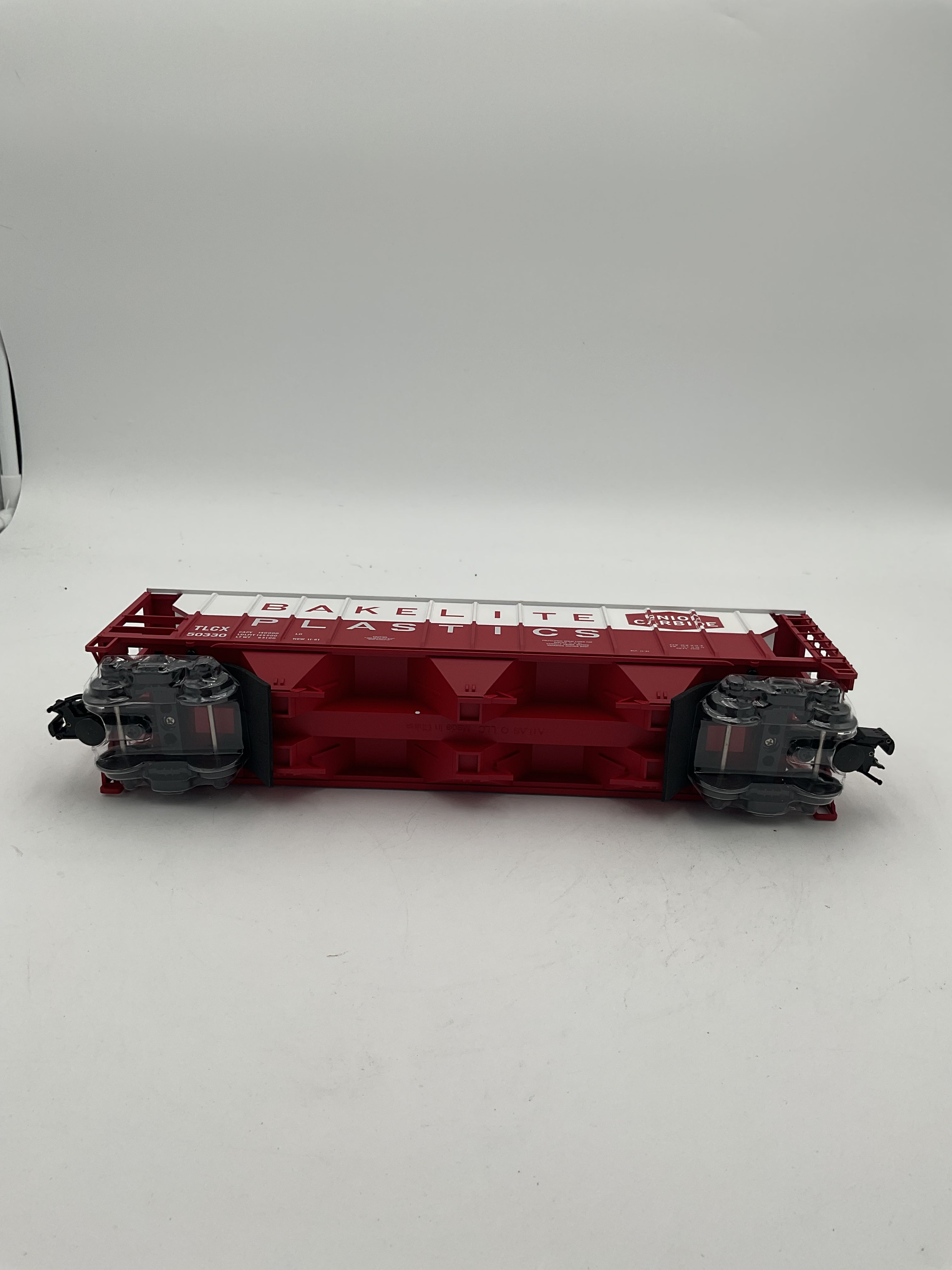 Atlas O Trainman 828-1 3 Bay PS-2 Hopper Car Union Carbide #50330 [3 Rail]