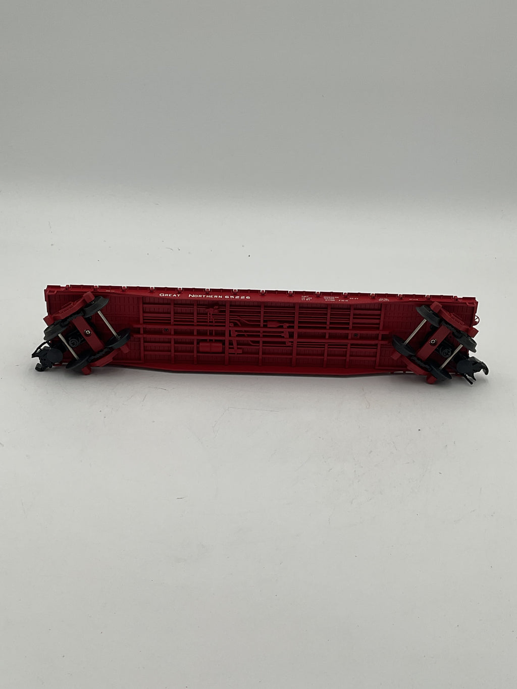 Atlas O 0936-2 Great Northern #65226 O Trainman 52’ 6” Flat Car w/ Pipe Load [3 Rail]