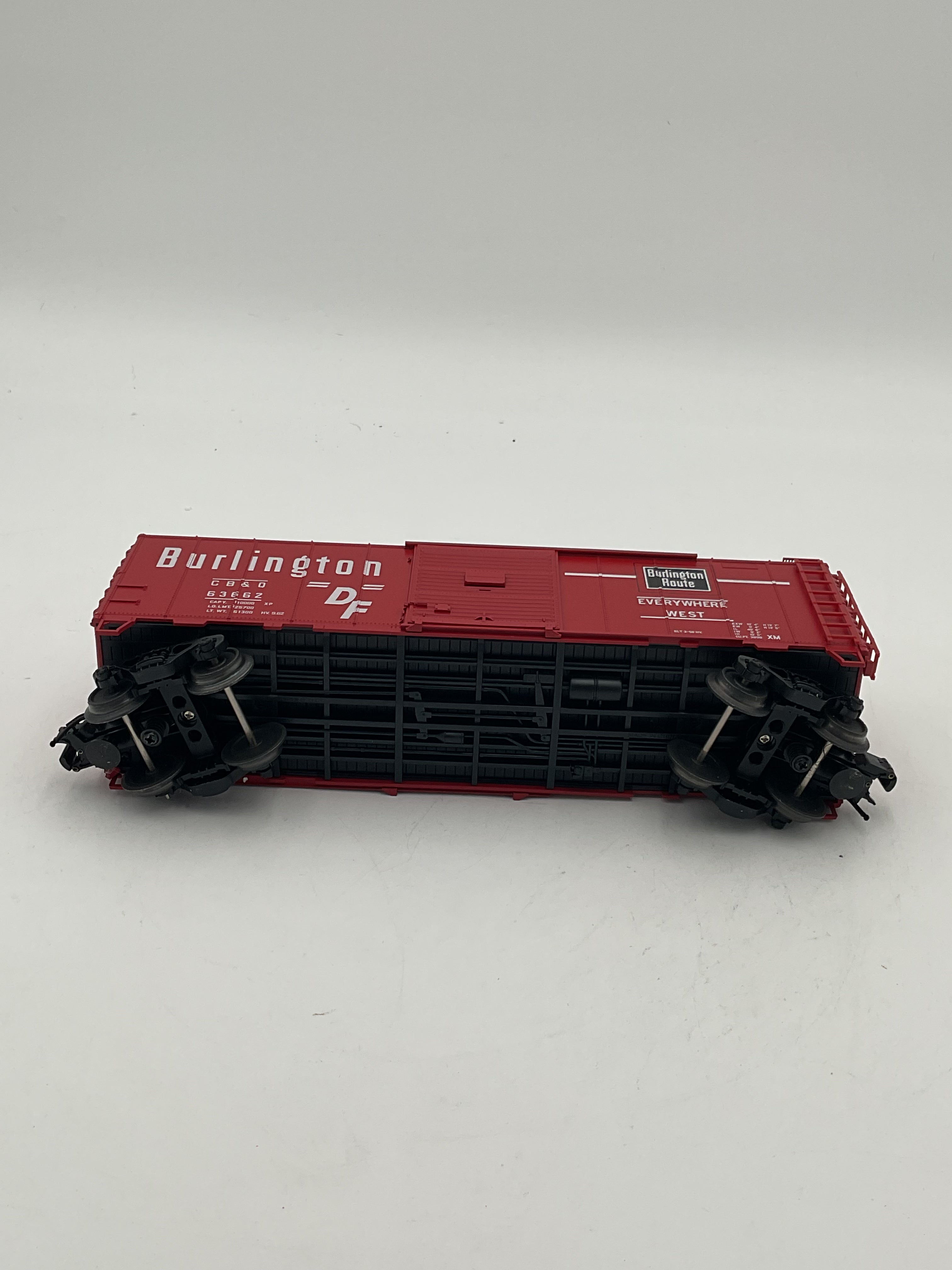Atlas O Trainman 0507-1 Sliding Door Box Car Burlington #63662 [3 Rail]