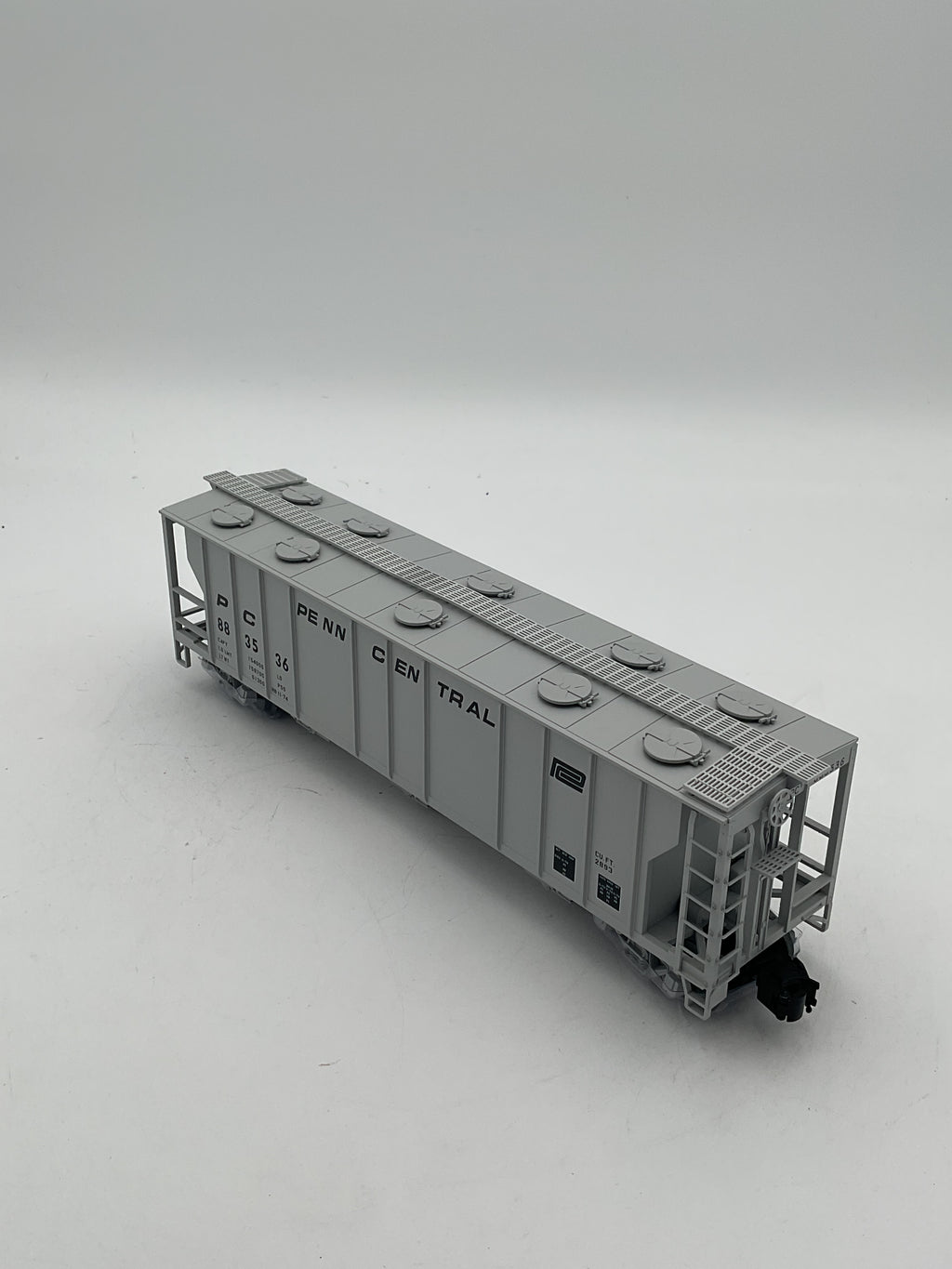 Atlas O 2002517-1 3-Bay PS-2 Covered Hopper Penn Central #883536 [3 Rail]