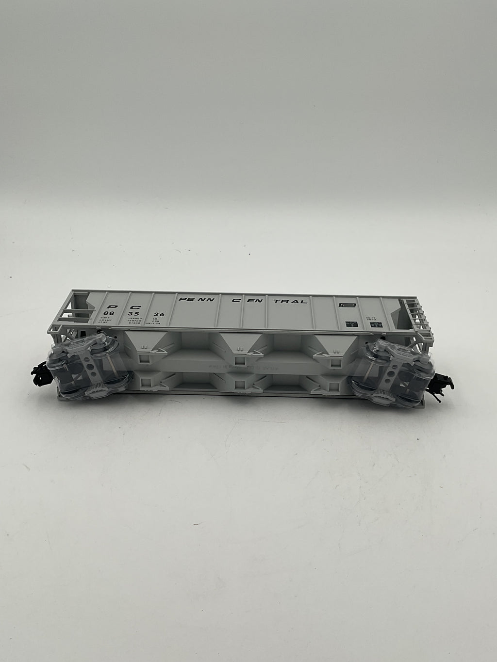 Atlas O 2002517-1 3-Bay PS-2 Covered Hopper Penn Central #883536 [3 Rail]