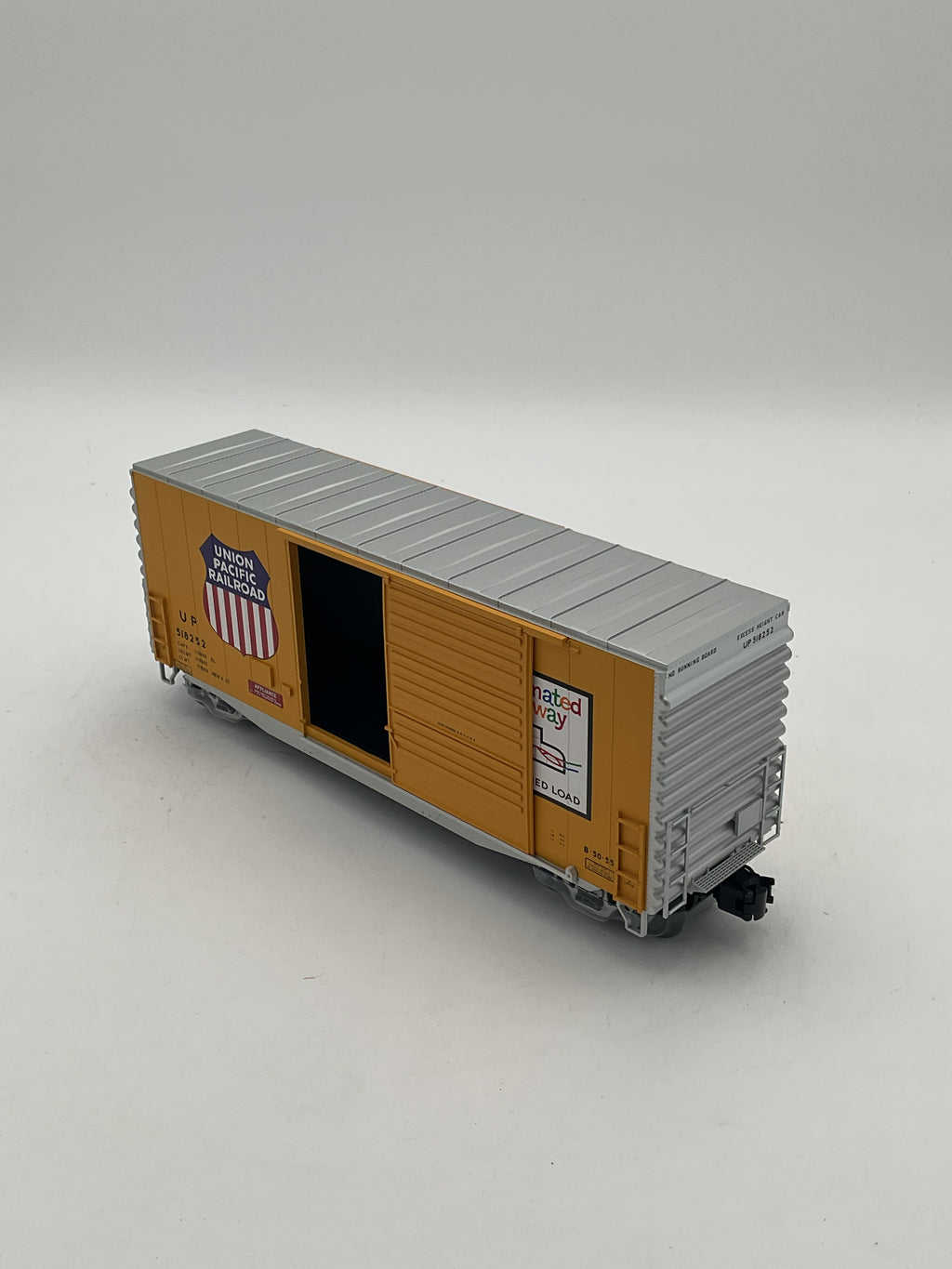 Atlas O Trainman 2001134-1 40’ Hy-Cube Box Car Union Pacific #51852