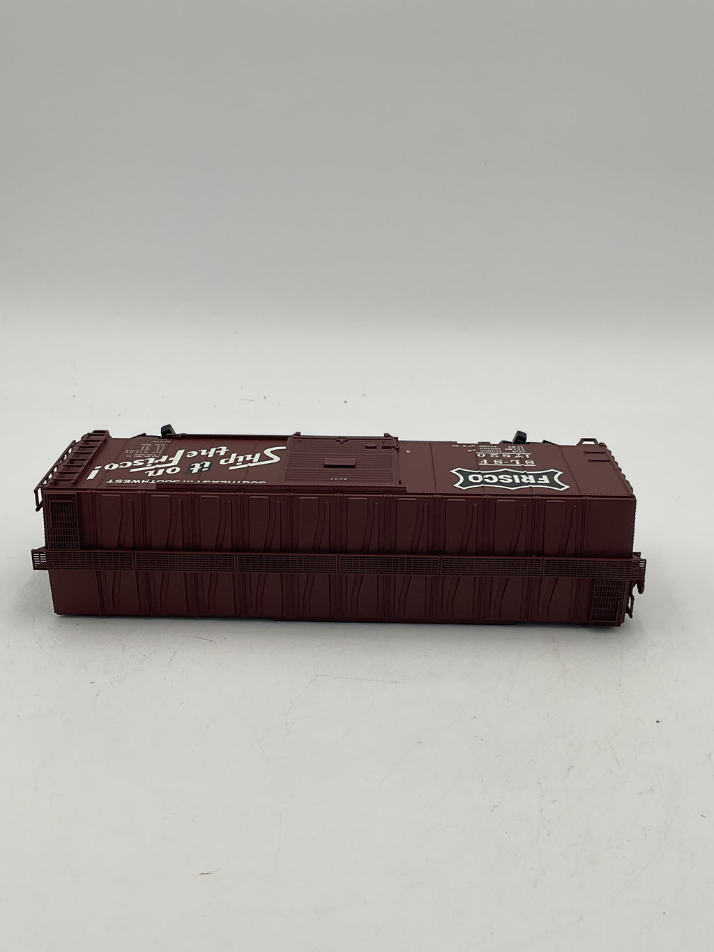 Atlas O Trainman 2002202-1 40’ Sliding Door Box Car Frisco #17820 [3 Rail]