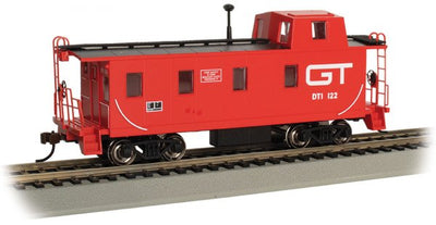Bachmann HO 14004 STREAMLINED CABOOSE WITH OFFSET CUPOLA - GRAND TRUNK #122