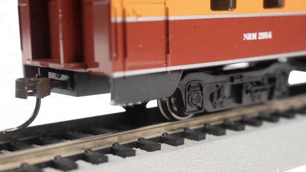 Bachmann 14312 85' SMOOTH-SIDE OBSERVATION CAR - SOUTHERN PACIFIC™ #2954