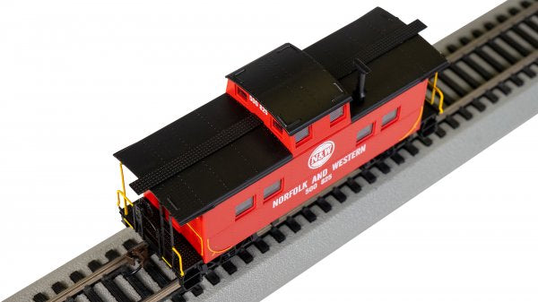 Bachmann HO 16817 NORTHEAST STEEL CABOOSE - NORFOLK & WESTERN - RED #500 825