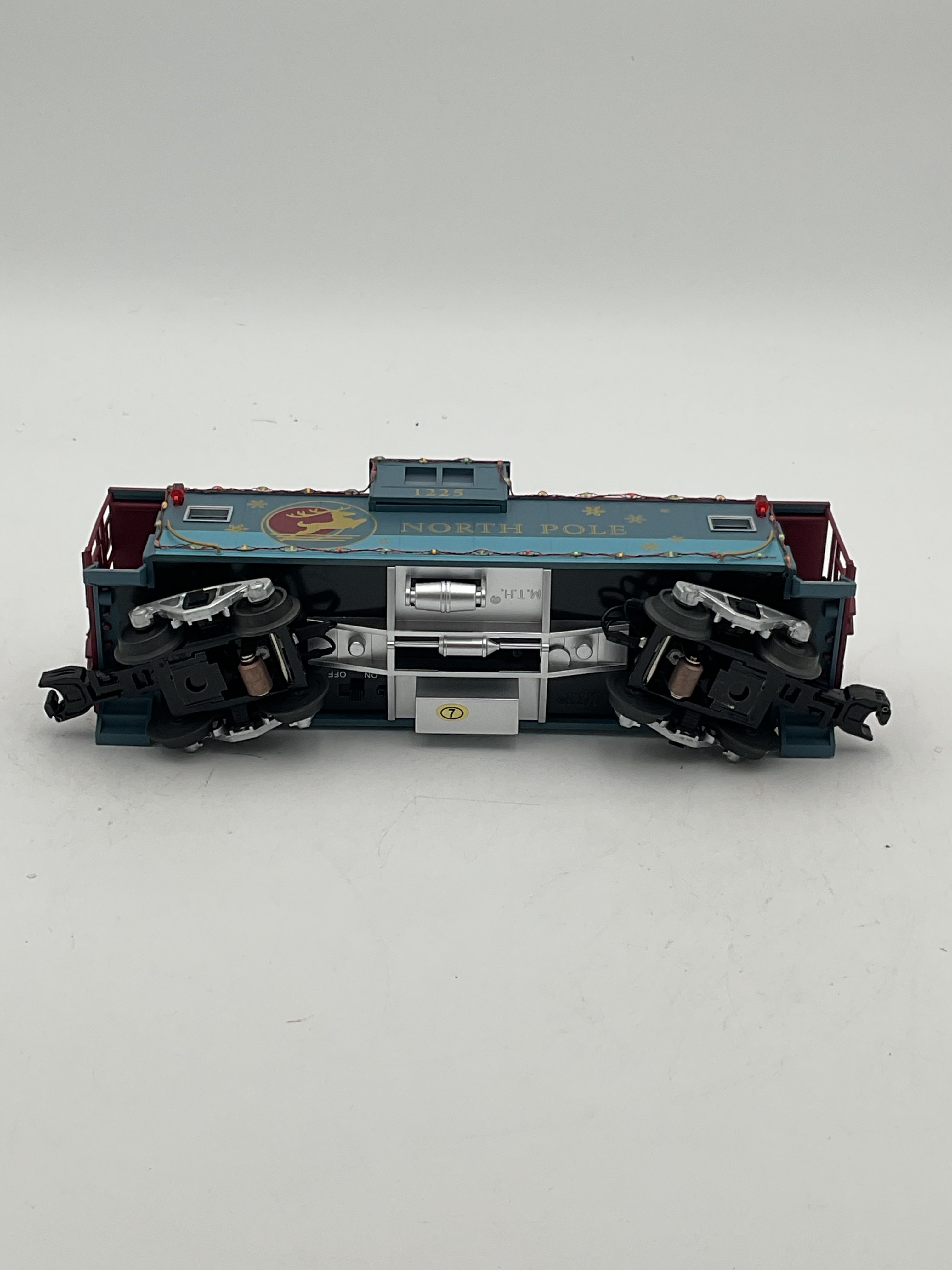 MTH 30-77413 North Pole Extended Vision Caboose w/ LED Lights