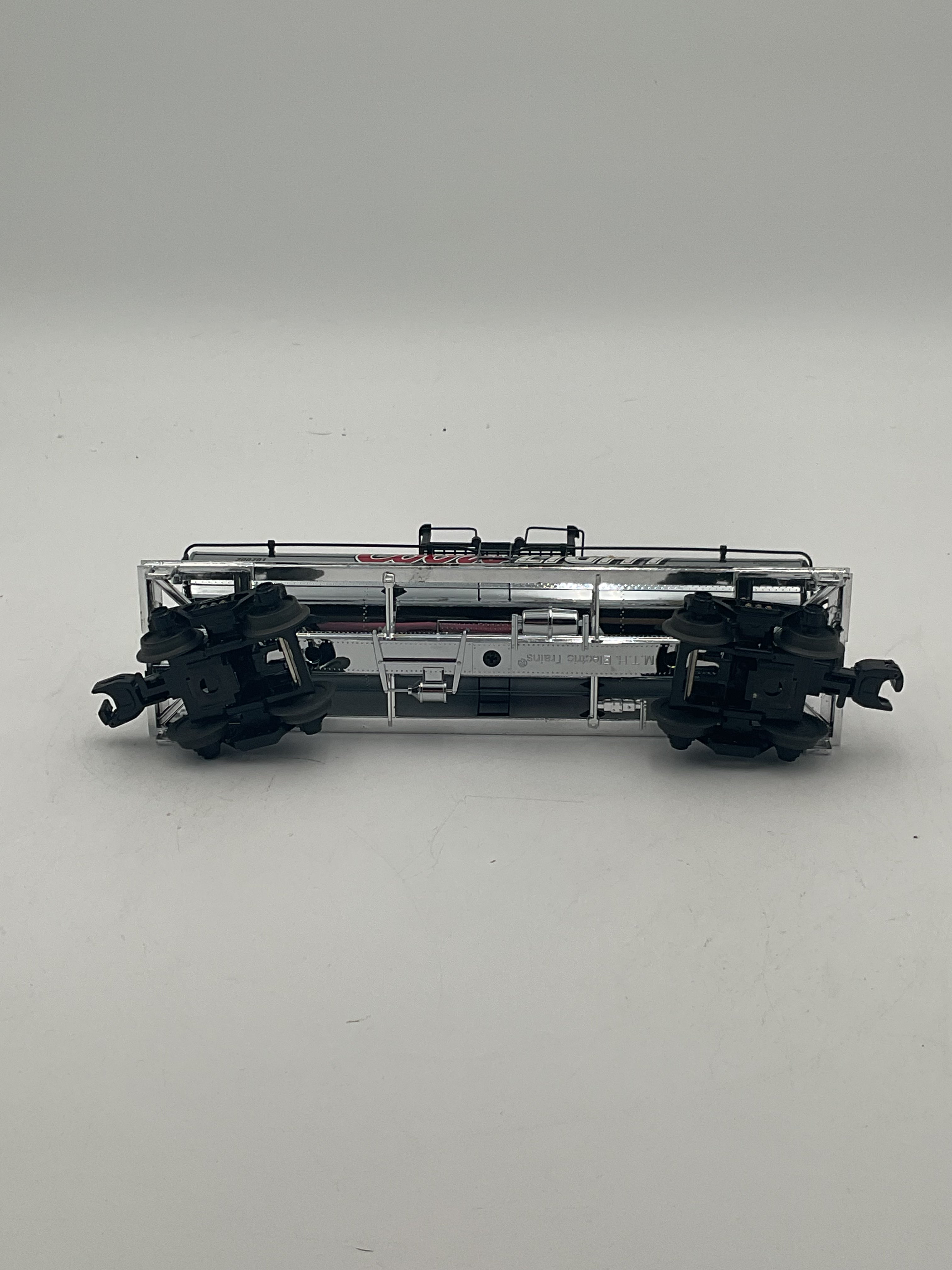 MTH 30-73223 Coors Light Tank Car (Chrome)