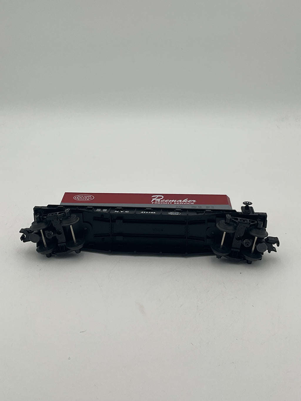 MTH 30-7608 New York Central Pacemaker Semi-Scale Flat Car w/ Trailer