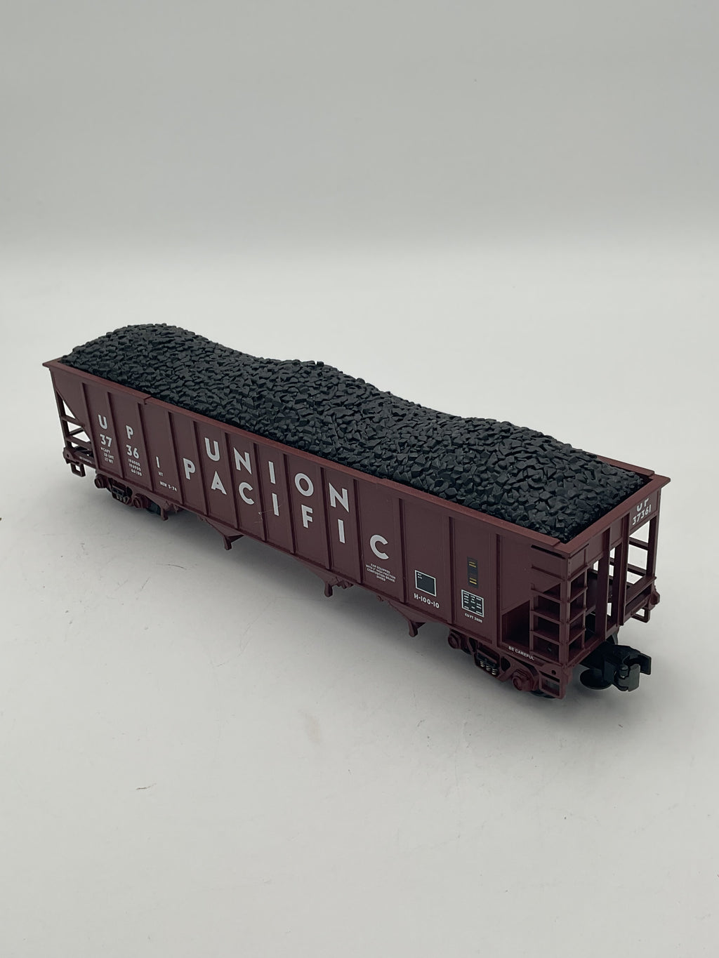 MTH 20-90023A Union Pacific 4-Bay Hopper Car w/ Coal Load