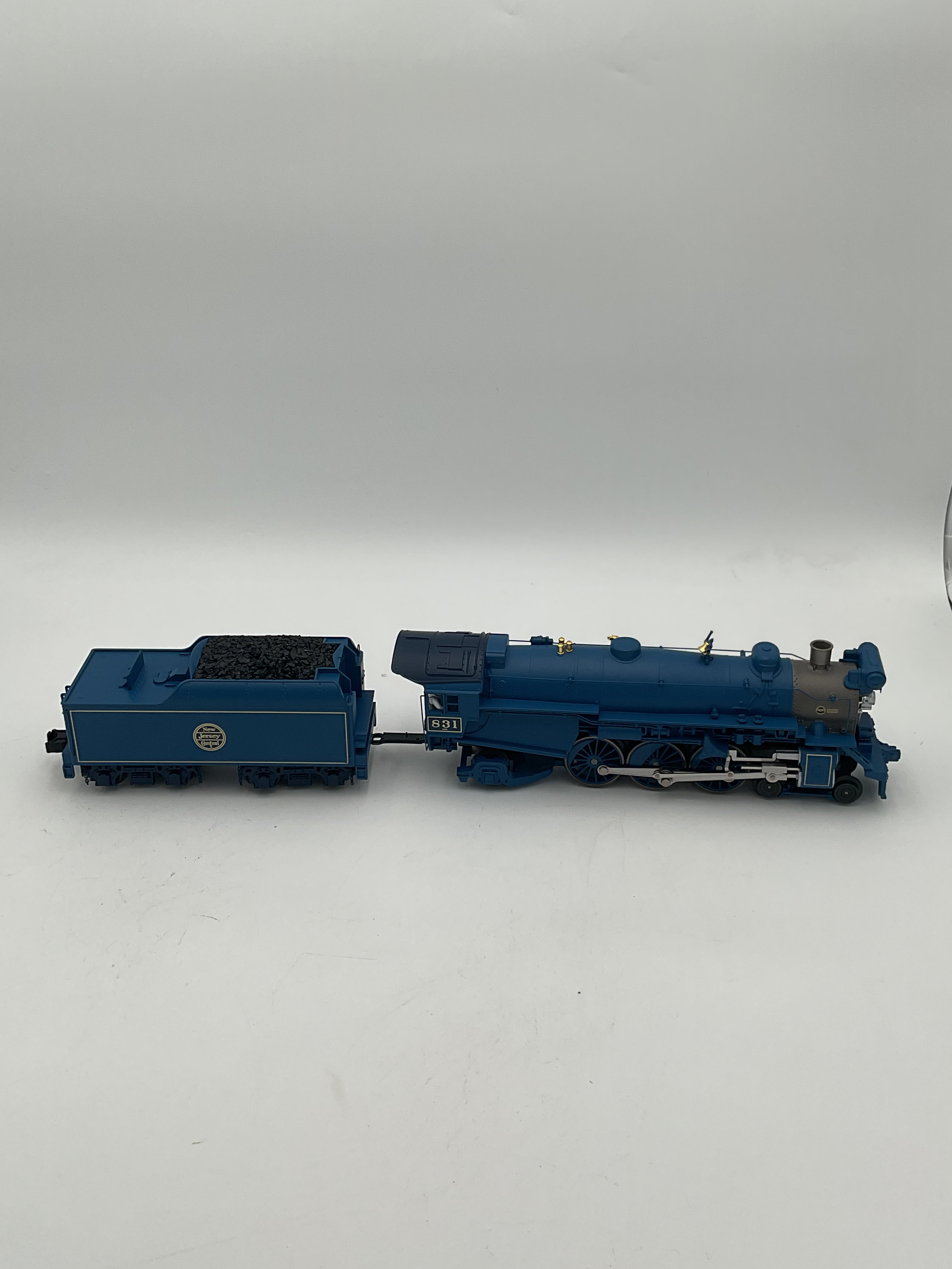 MTH 30-1879-1 4-6-2 Imperial P47 Pacific Steam Engine & MTH 30-6901 Jersey Central 4-Car 60' Madison Passenger Set