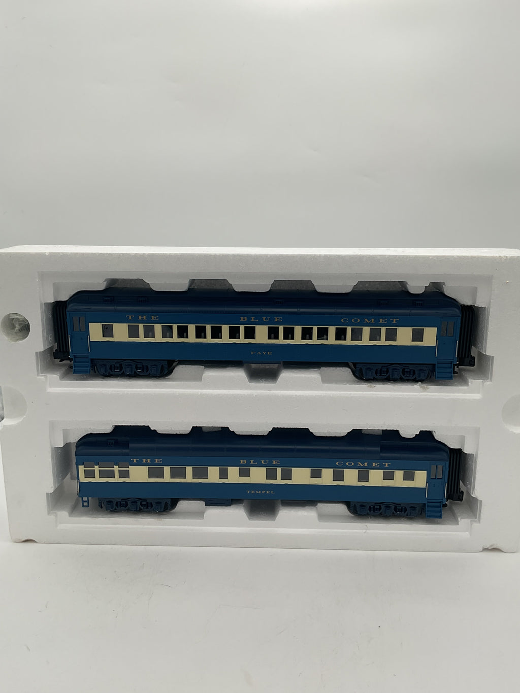 MTH 30-1879-1 4-6-2 Imperial P47 Pacific Steam Engine & MTH 30-6901 Jersey Central 4-Car 60' Madison Passenger Set